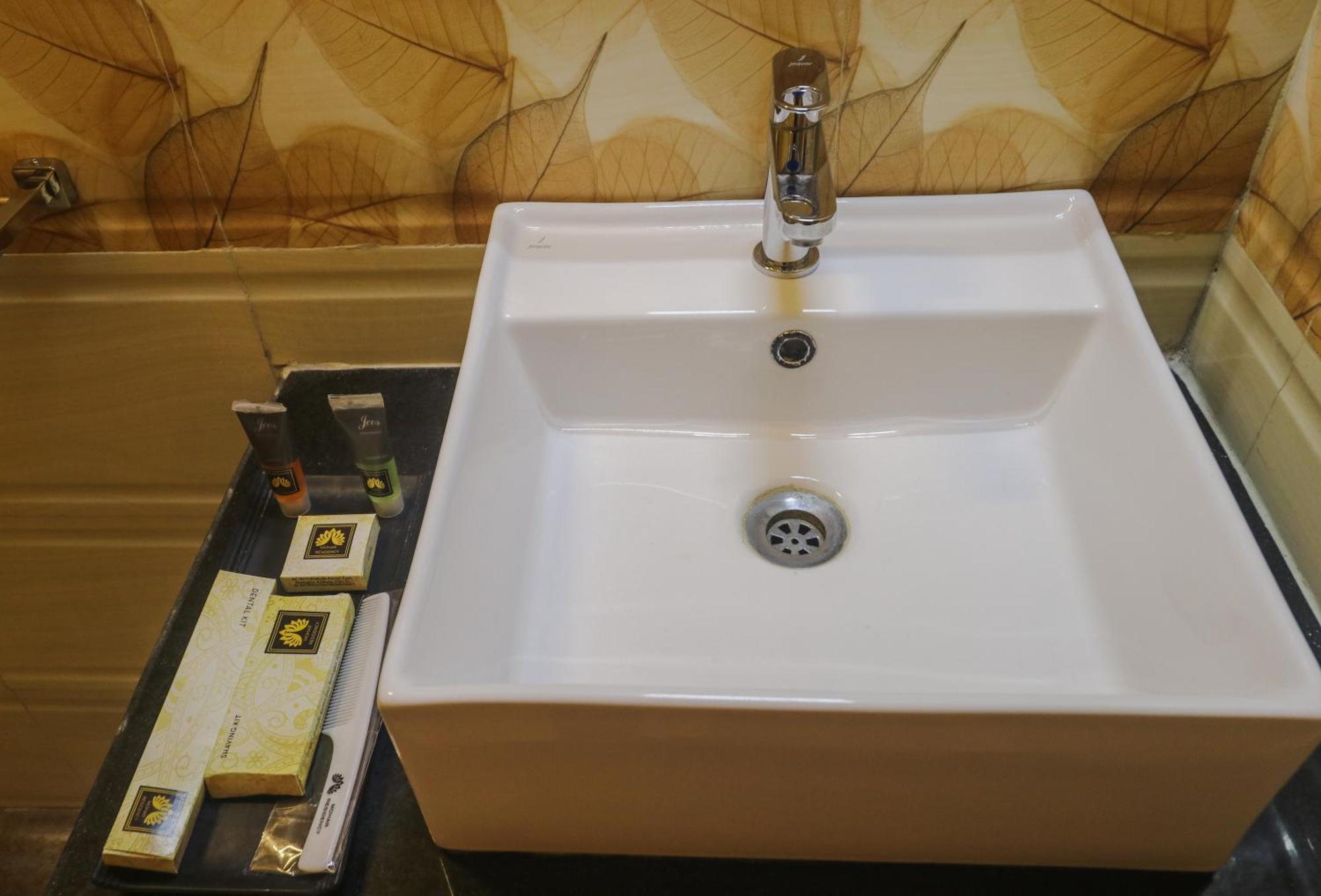 Mohar Residency Hotel Kolkata Exterior photo