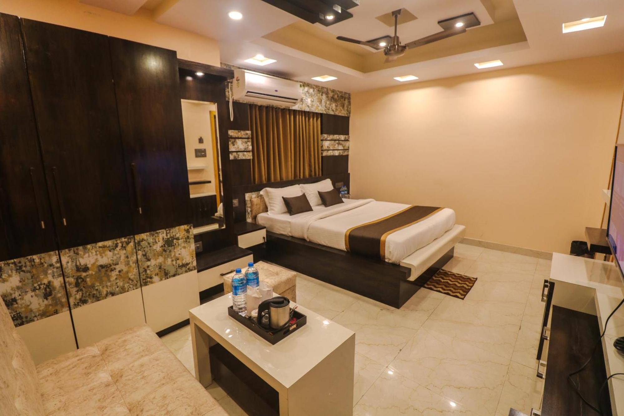 Mohar Residency Hotel Kolkata Exterior photo