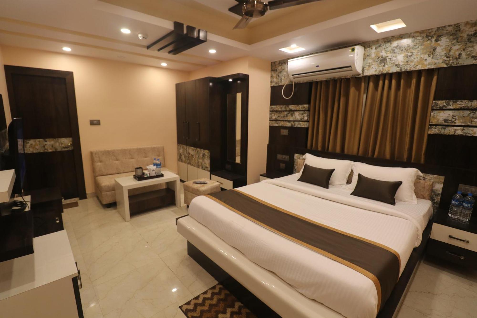 Mohar Residency Hotel Kolkata Exterior photo