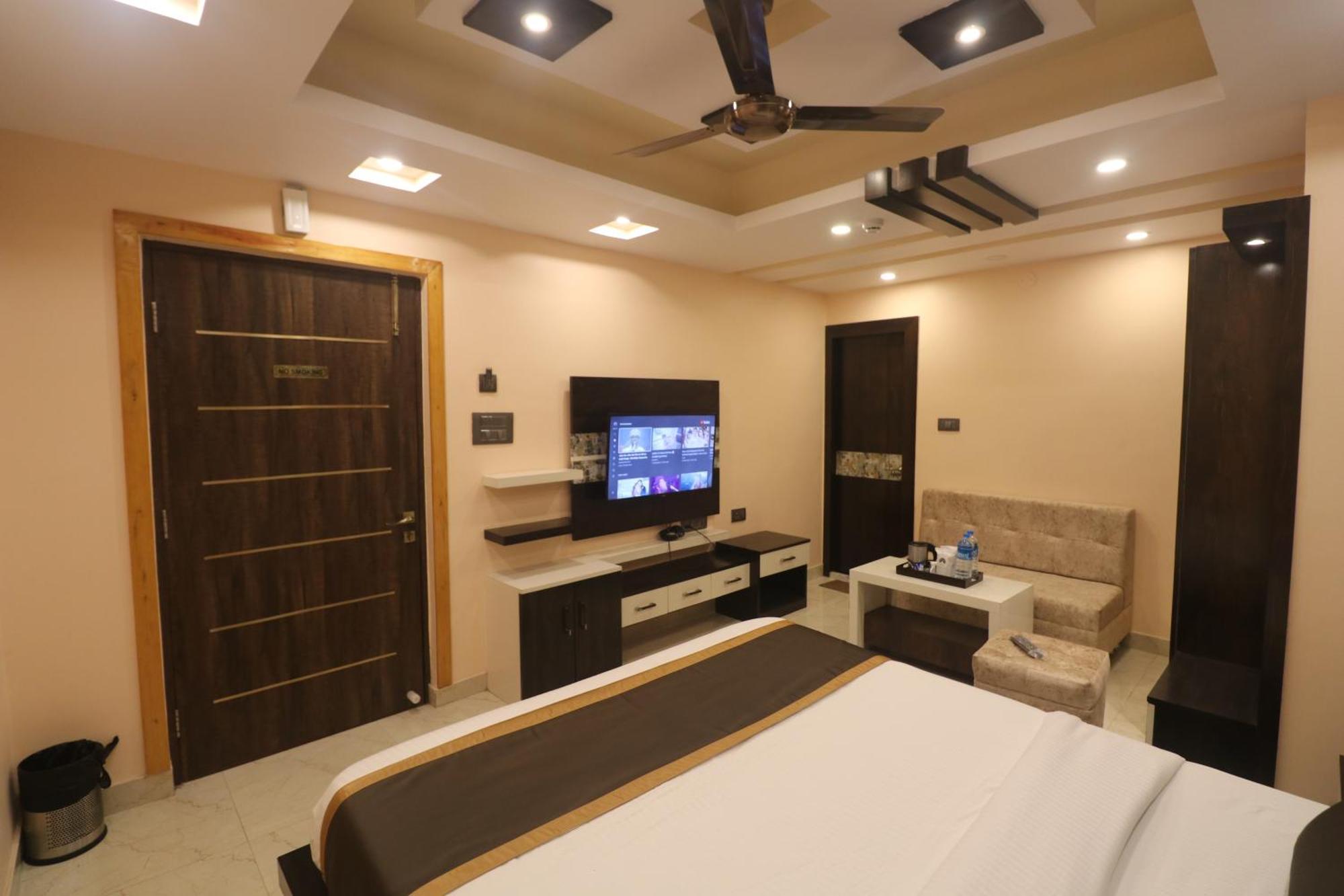 Mohar Residency Hotel Kolkata Exterior photo