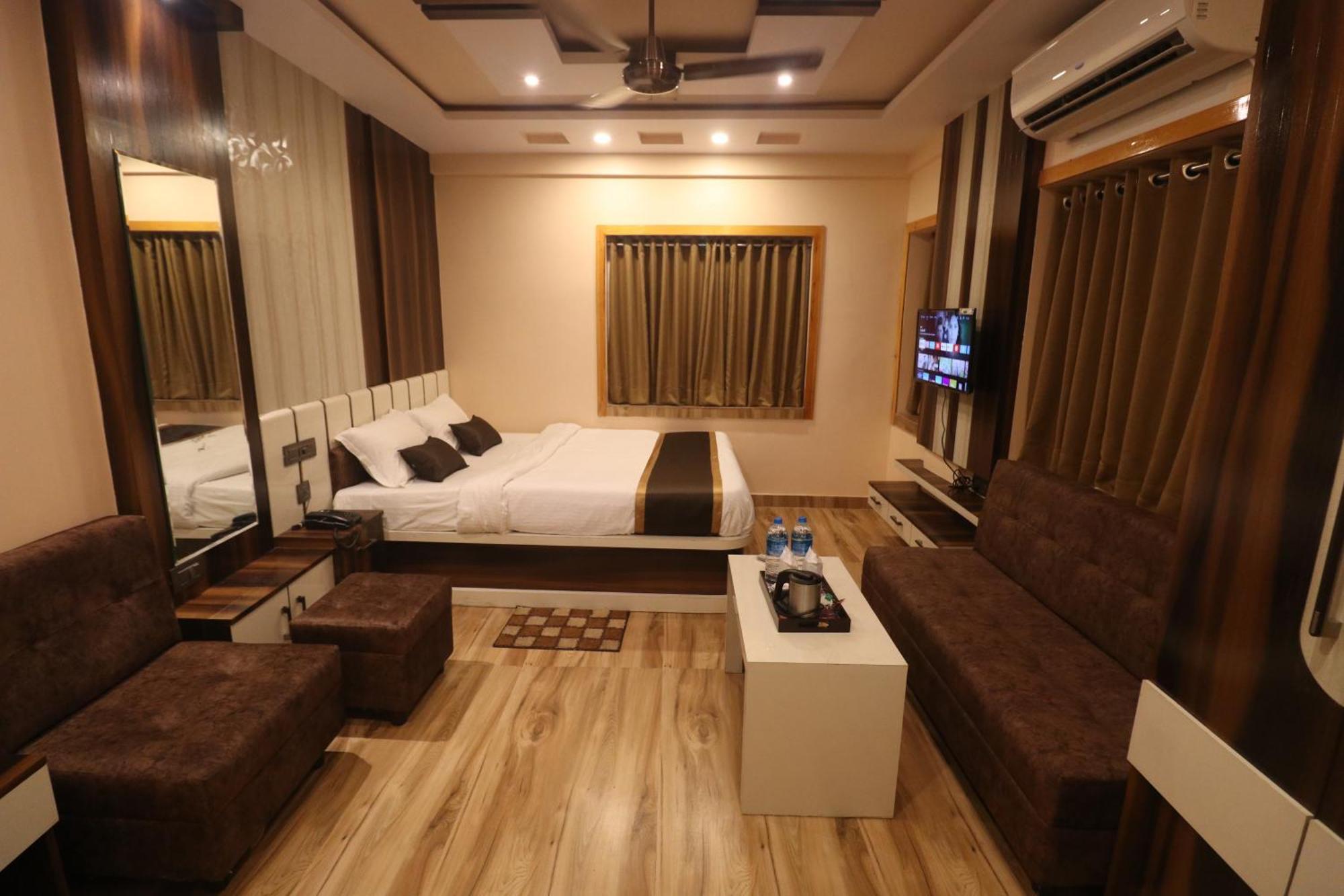 Mohar Residency Hotel Kolkata Exterior photo
