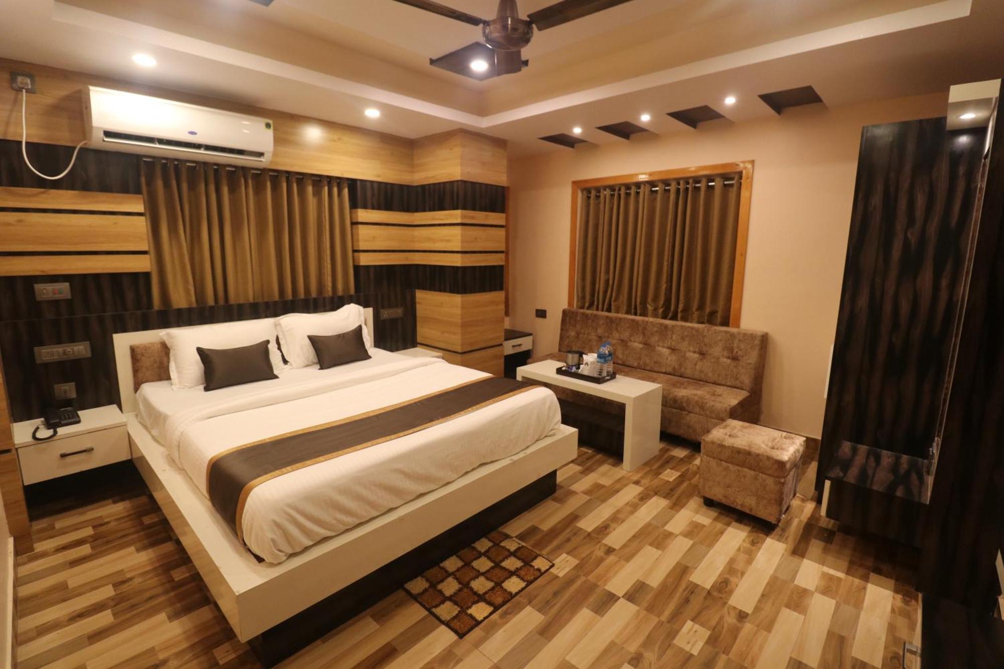 Mohar Residency Hotel Kolkata Exterior photo
